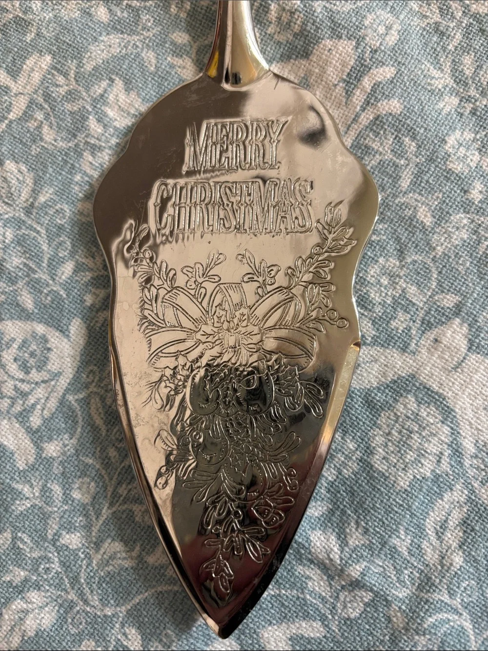 Vintage Silver-Plated Cake Server with Ornate Floral